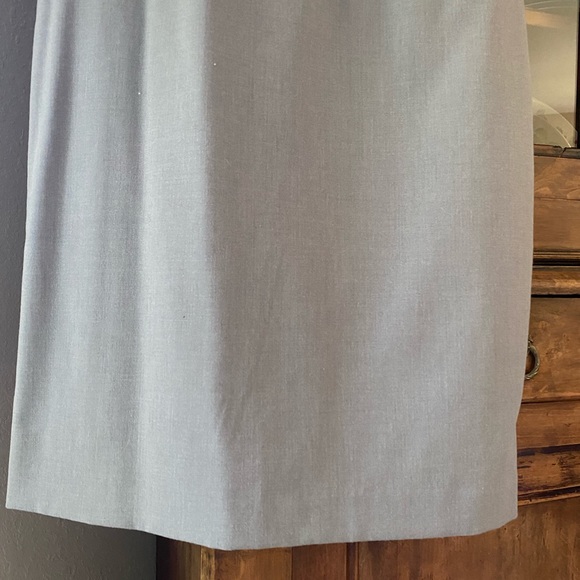 Lauren Ralph Lauren Grey and White Cap-Sleeved Dress - Picture 4 of 11